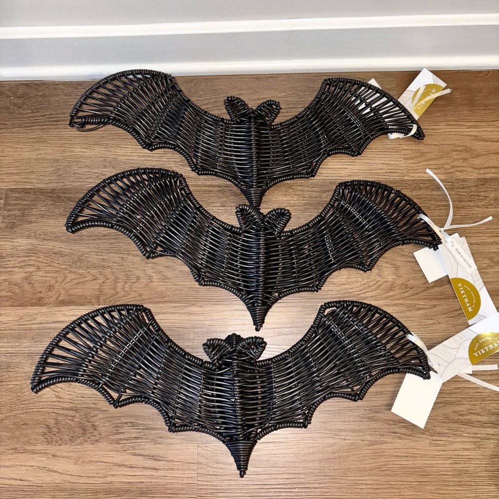 NWT Viral Anthropology Inspired Halloween Rattan Bat Set of Three - Picture 3 of 3
